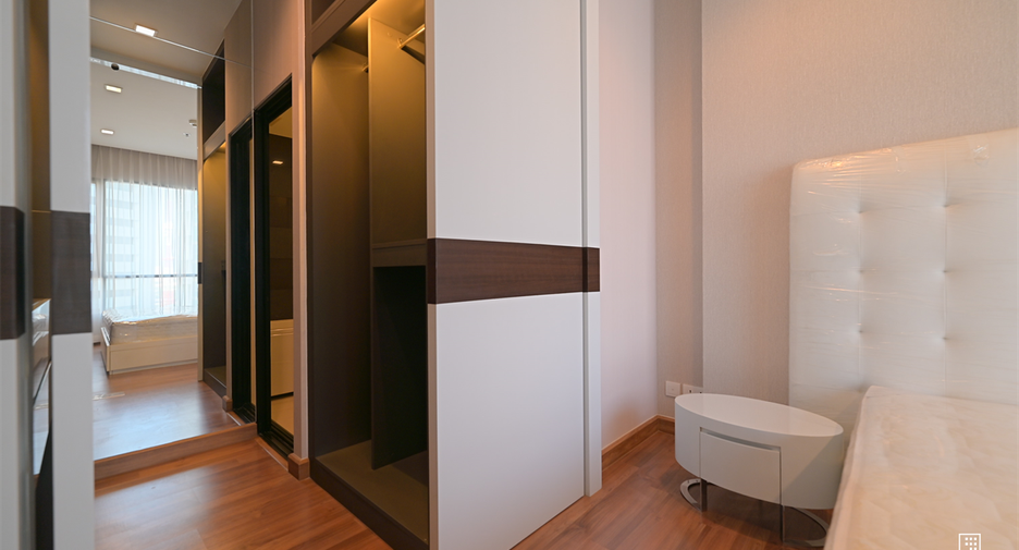 For sale 1 bed condo in Huai Khwang, Bangkok