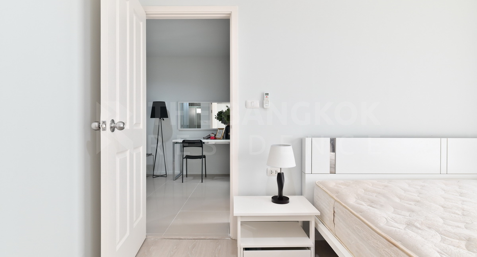 For sale 2 ベッドルーム condo in Huai Khwang, Bangkok