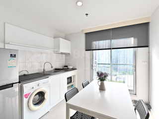 For sale 2 bedrooms condo in Huai Khwang, Bangkok