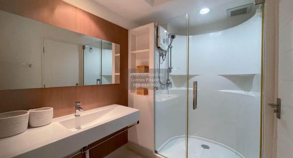 Wohnung zur Miete mit 2 Zimmer in Khlong San, Bangkok