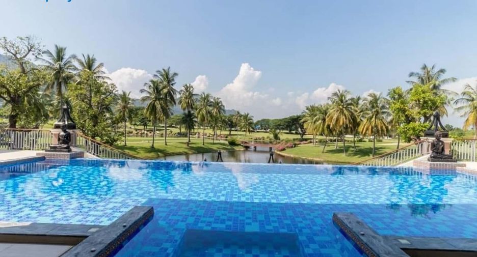 出售 6 卧室 别墅 在 Cha-Am, Phetchaburi