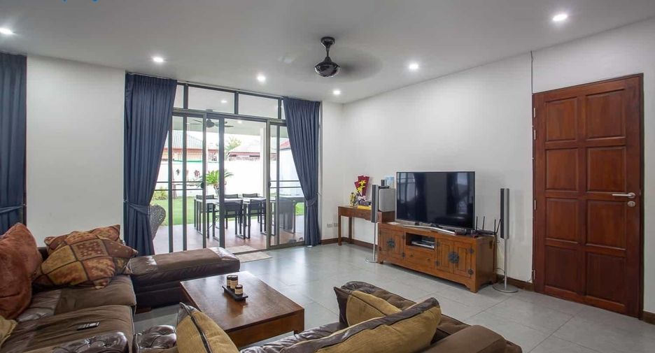 For sale 3 bedrooms villa in Hua Hin, Prachuap Khiri Khan