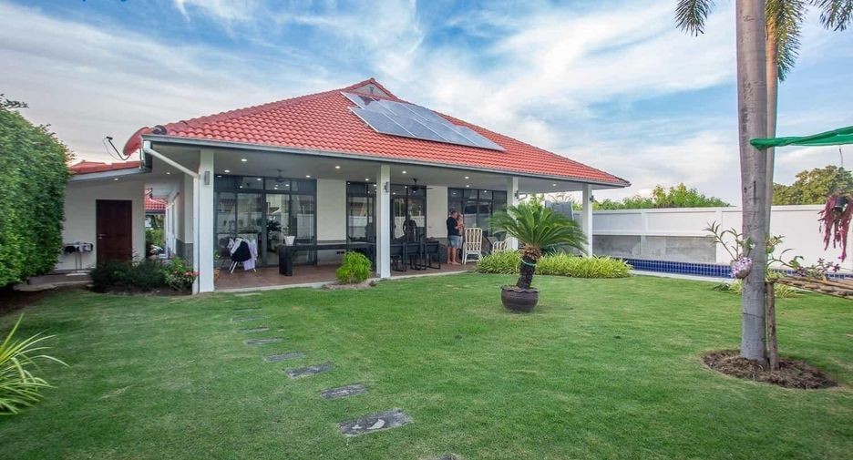 For sale 3 bedrooms villa in Hua Hin, Prachuap Khiri Khan