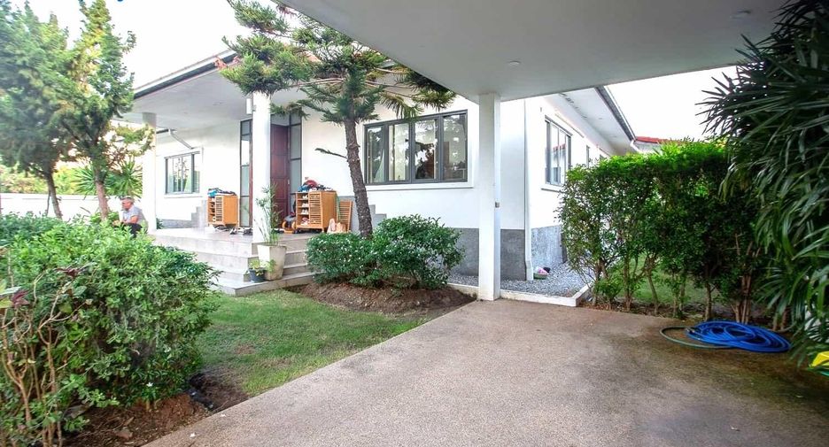 For sale 3 bedrooms villa in Hua Hin, Prachuap Khiri Khan