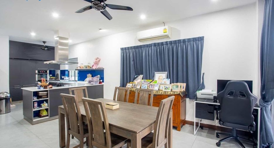 For sale 3 bedrooms villa in Hua Hin, Prachuap Khiri Khan