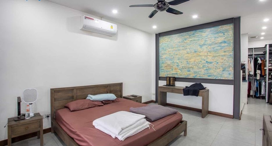 For sale 3 bedrooms villa in Hua Hin, Prachuap Khiri Khan