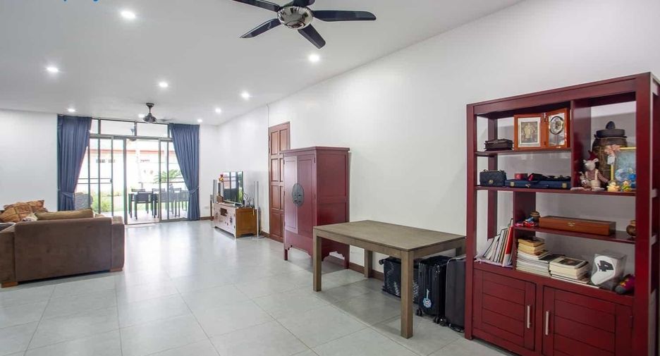 For sale 3 bedrooms villa in Hua Hin, Prachuap Khiri Khan
