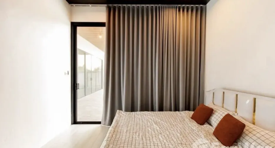 For rent 4 bedrooms villa in Bang Lamung, Chonburi
