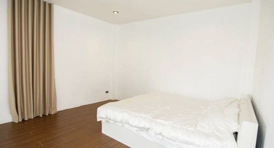 For rent 4 ベッドルーム villa in East Pattaya, Pattaya