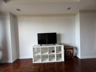 For rent 2 bedrooms condo in Yan Nawa, Bangkok