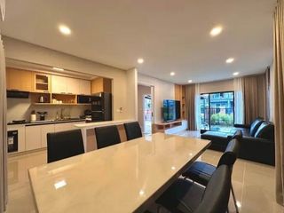 Casa en alquiler de 4 habitaciones en Thalang, Phuket