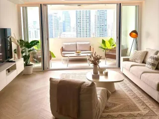 For rent 3 bedrooms condo in Watthana, Bangkok