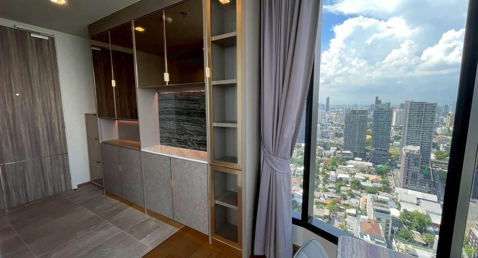 For rent 1 bed condo in Khlong Toei, Bangkok