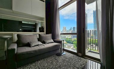 Condo en alquiler de 1 habitaciones en Khlong Toei, Bangkok