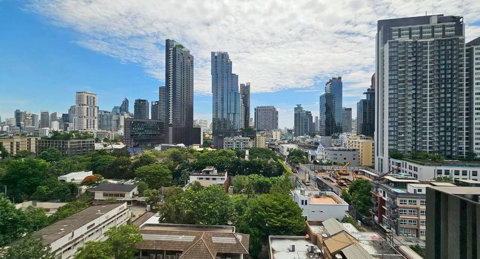 For rent 1 bed condo in Khlong Toei, Bangkok