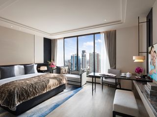 For rent studio condo in Khlong Toei, Bangkok