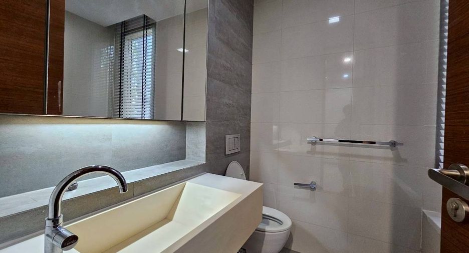 Condo en alquiler de 2 habitaciones en Khlong Toei, Bangkok