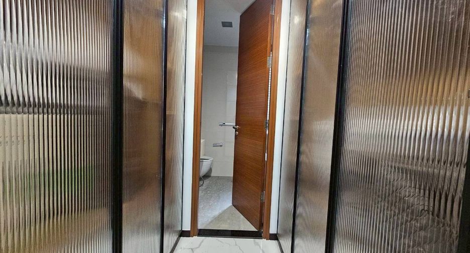 Condo en alquiler de 2 habitaciones en Khlong Toei, Bangkok