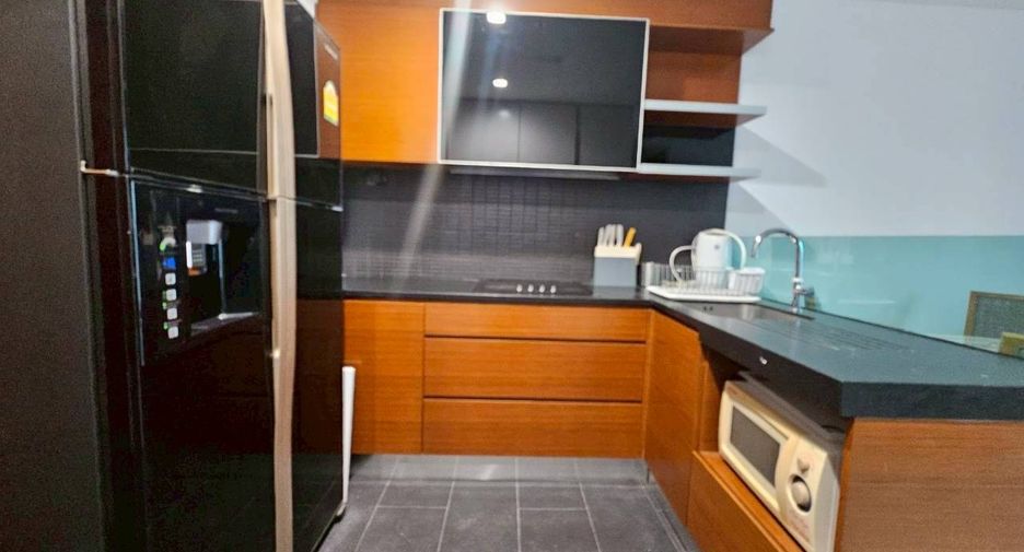 Condo en alquiler de 2 habitaciones en Khlong Toei, Bangkok