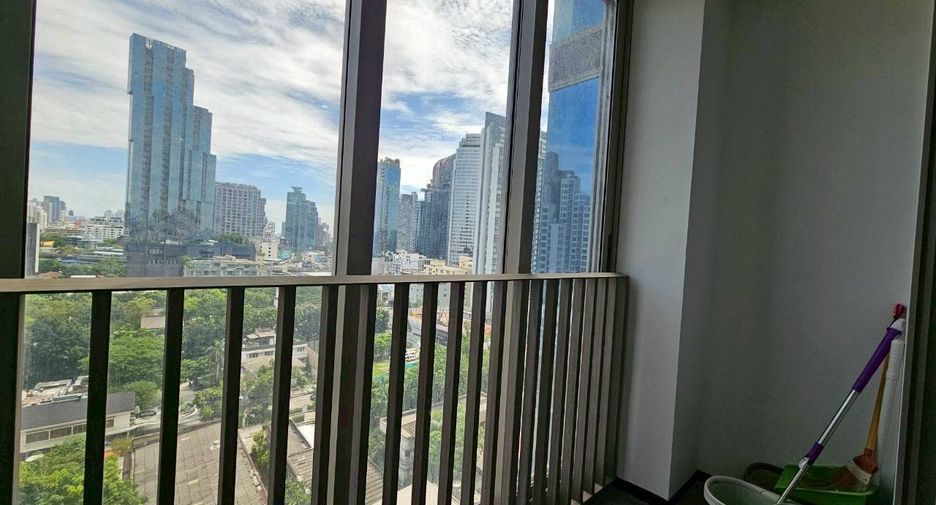 Condo en alquiler de 2 habitaciones en Khlong Toei, Bangkok