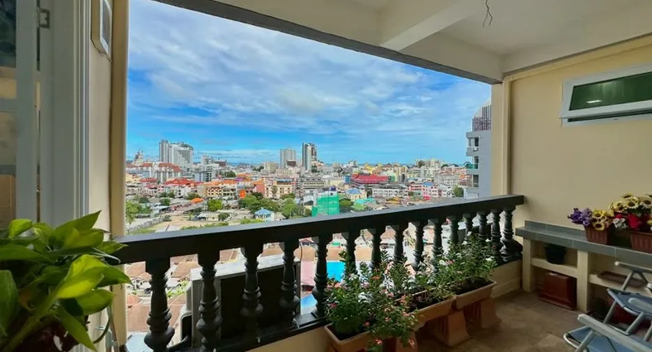 For sale 2 bedrooms condo in South Pattaya, Pattaya