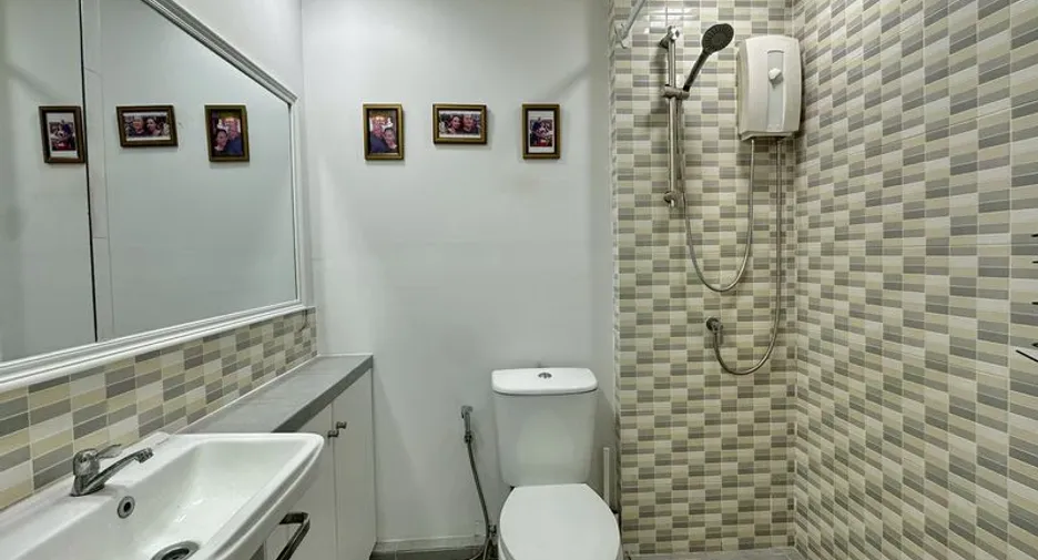For sale 2 bedrooms condo in South Pattaya, Pattaya