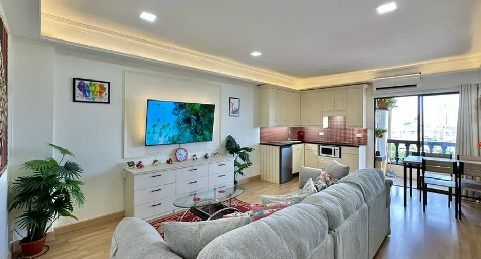 For sale 2 bedrooms condo in South Pattaya, Pattaya