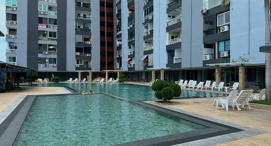 For sale 2 bedrooms condo in South Pattaya, Pattaya