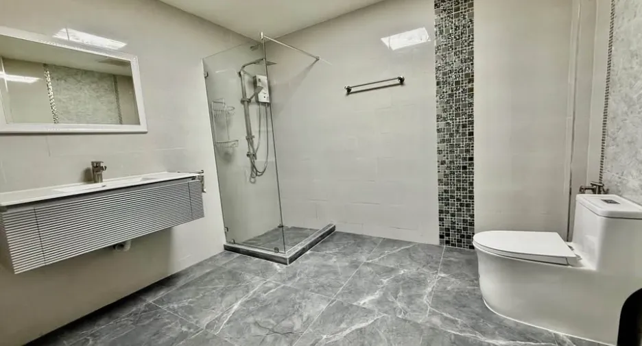 À vendre 4 chambres villa à East Pattaya, Pattaya
