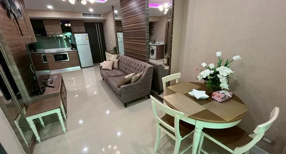 For sale 2 bedrooms condo in Jomtien, Pattaya