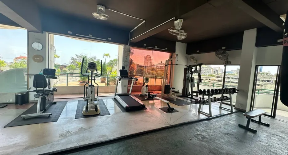 For rent 1 bed condo in Pratumnak, Pattaya