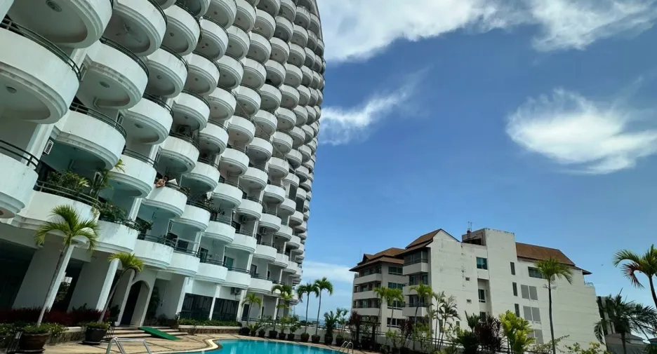 For rent 1 bed condo in Pratumnak, Pattaya