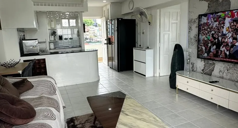 For rent 1 bed condo in Pratumnak, Pattaya