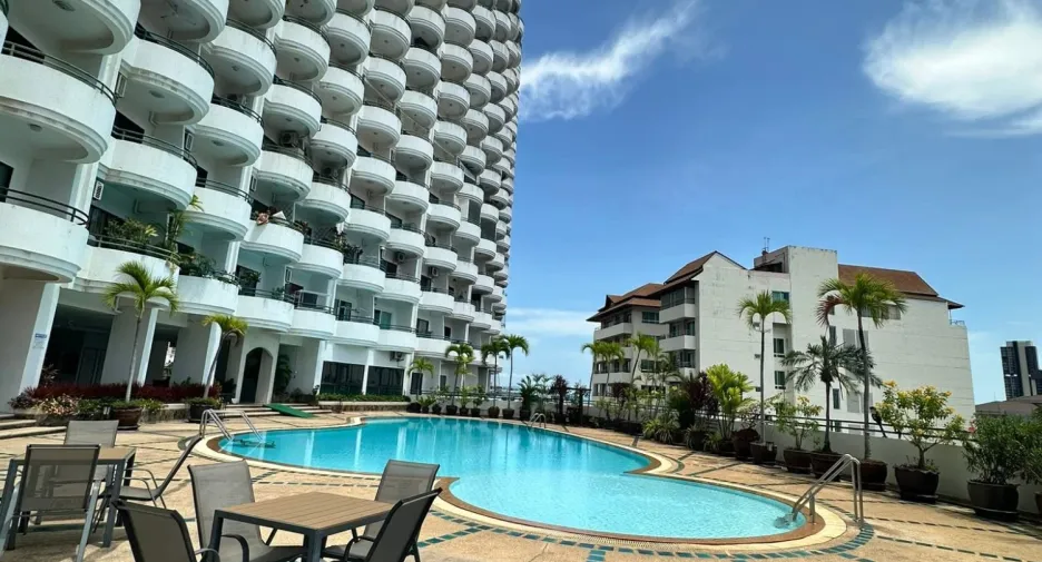 For rent 1 bed condo in Pratumnak, Pattaya
