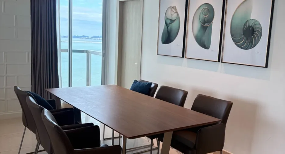 Condo en venta de 3 habitaciones en North Pattaya, Pattaya
