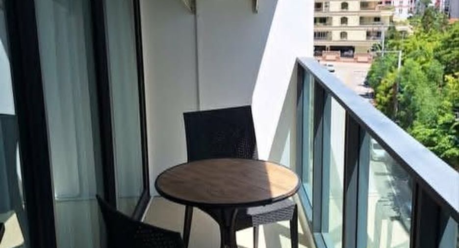 À louer 2 chambres condo à Pratumnak, Pattaya