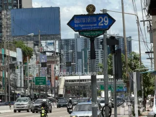For sale 3 bedrooms retail Space in Mueang Nonthaburi, Nonthaburi