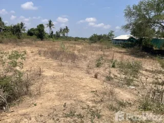 À vendre terrain à Kui Buri, Prachuap Khiri Khan