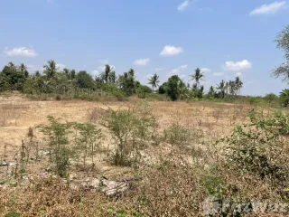 À vendre terrain à Kui Buri, Prachuap Khiri Khan