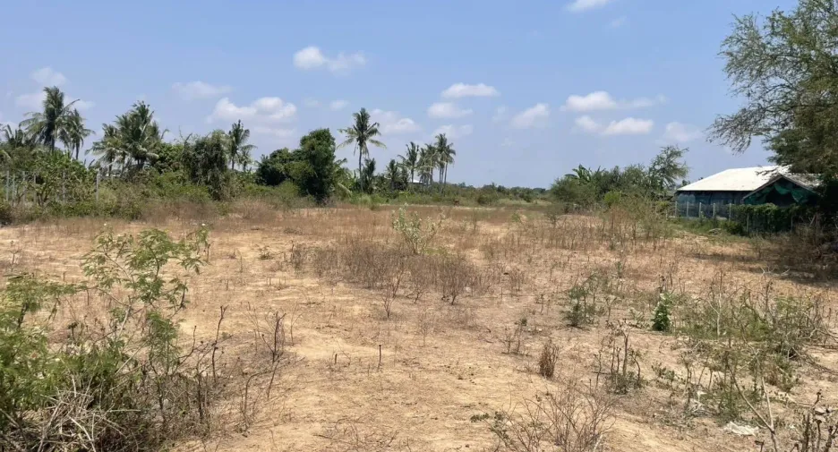 À vendre terrain à Kui Buri, Prachuap Khiri Khan