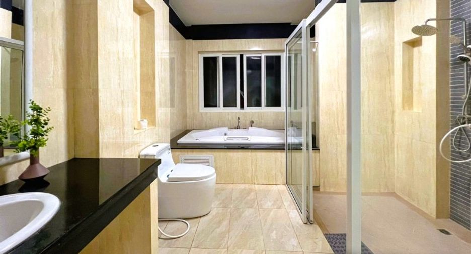 Casa en venta de 6 habitaciones en South Pattaya, Pattaya