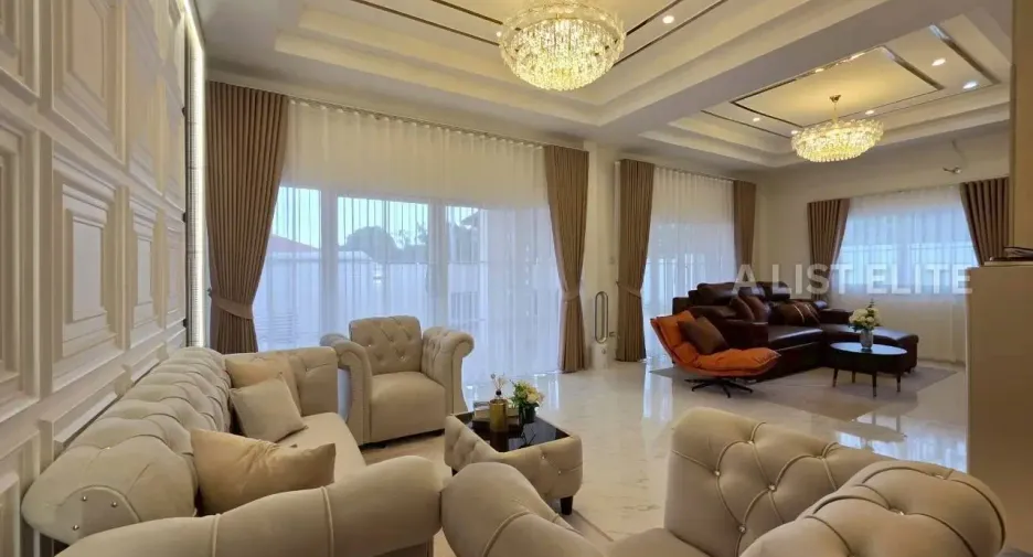 出售 3 卧室 独立屋 在 Sattahip, Chon Buri