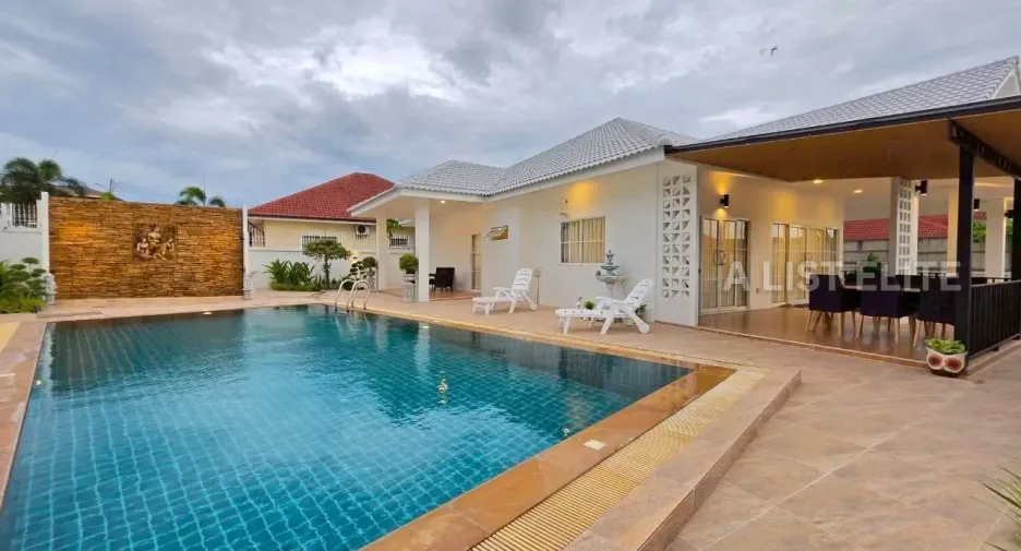 出售 3 卧室 独立屋 在 Sattahip, Chon Buri