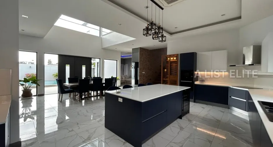 Haus zur Miete mit 5 Zimmer in East Pattaya, Pattaya