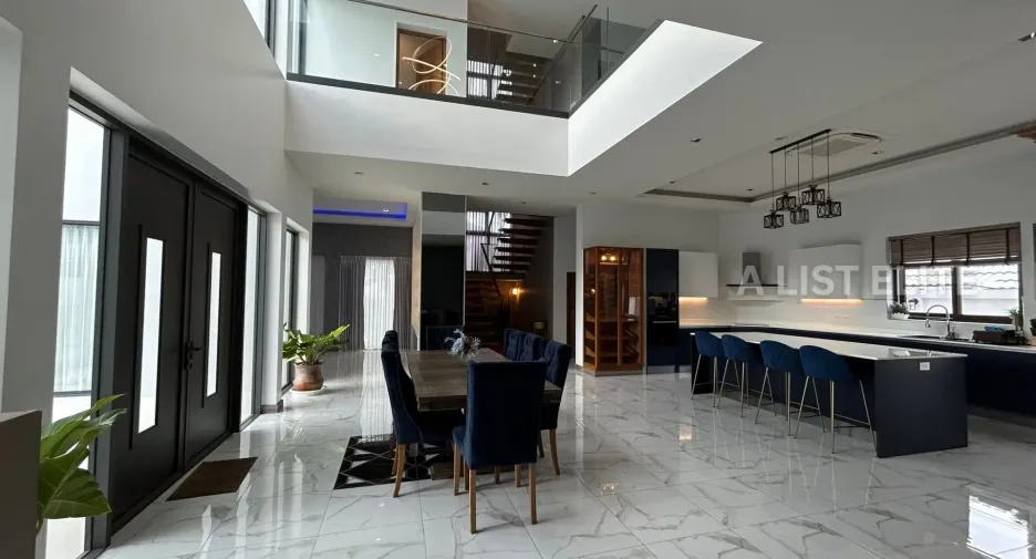 Haus zur Miete mit 5 Zimmer in East Pattaya, Pattaya