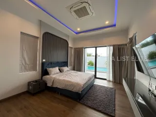 Haus zur Miete mit 5 Zimmer in Bang Lamung, Chonburi