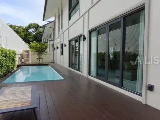Haus zur Miete mit 4 Zimmer in Bang Lamung, Chonburi