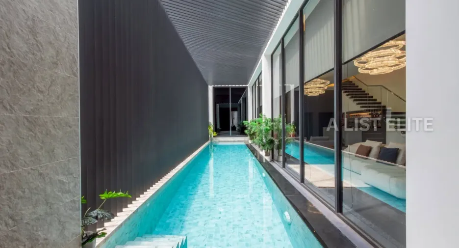 For sale 6 bedrooms house in Pratumnak, Pattaya