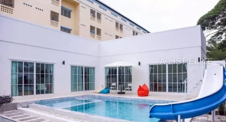 For rent 3 bedrooms house in South Pattaya, Pattaya