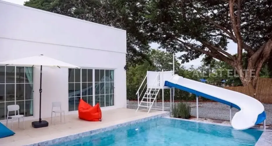 For rent 3 bedrooms house in South Pattaya, Pattaya